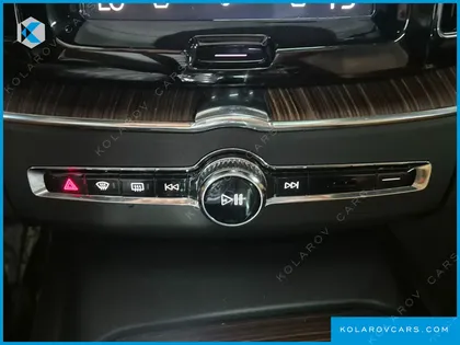 VOLVO XC60 B5 INSCRIPTION