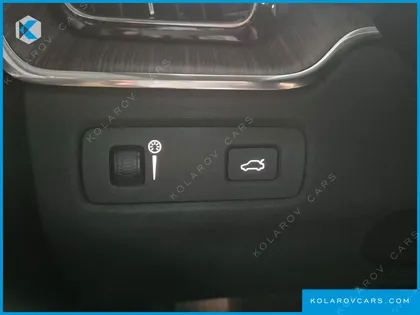 VOLVO XC60 B5 INSCRIPTION
