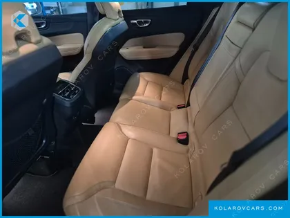 VOLVO XC60 B5 INSCRIPTION