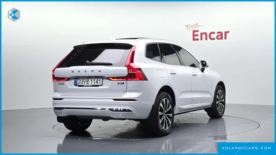 VOLVO XC60 B5 ULTIMATE BRIGHT