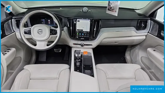 VOLVO XC60 B5 ULTIMATE BRIGHT