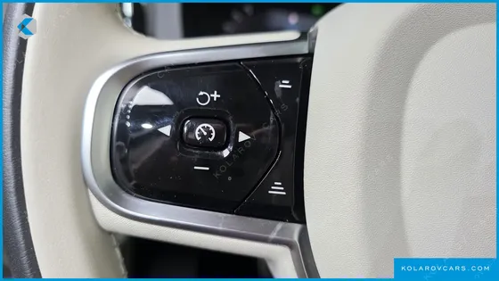 VOLVO XC60 B5 ULTIMATE BRIGHT