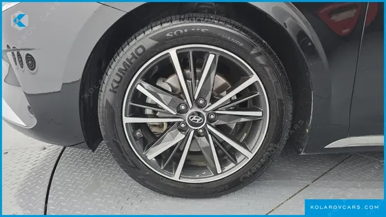 HYUNDAI GRANDEUR 3.0 LPI RENT CAR