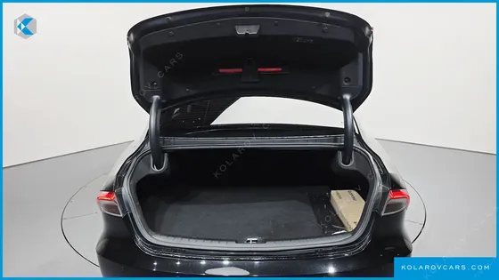 HYUNDAI GRANDEUR 3.0 LPI RENT CAR