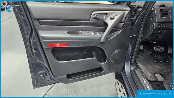 KGM - SSANGYONG KORANDO 4WD TX 9-SEATER