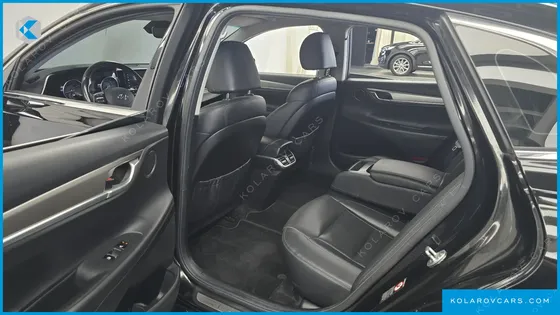 HYUNDAI GRANDEUR 3.0 LPI RENT CAR