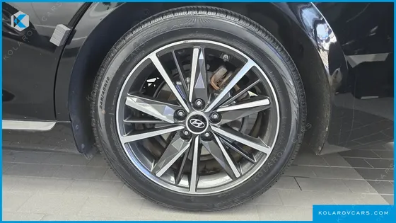 HYUNDAI GRANDEUR 3.0 LPI RENT CAR