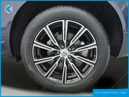 VOLVO XC60 B5 INSCRIPTION