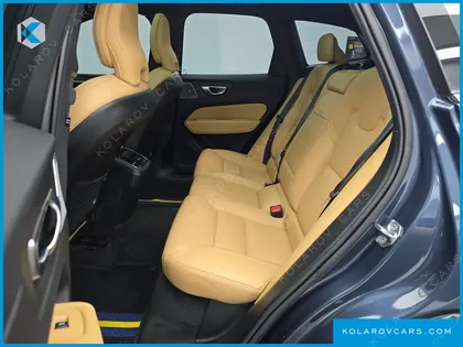 VOLVO XC60 B5 INSCRIPTION
