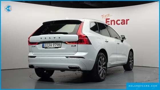 VOLVO XC60 B5 INSCRIPTION