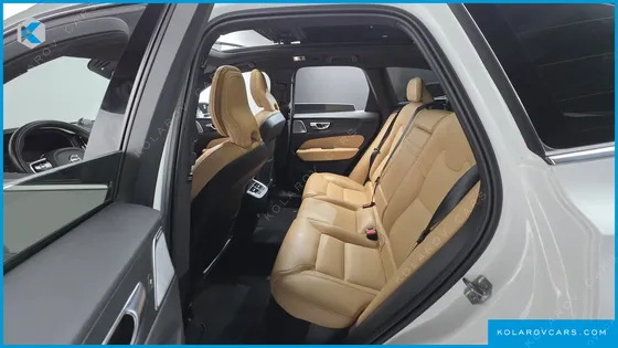 VOLVO XC60 B5 INSCRIPTION