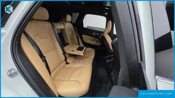VOLVO XC60 B5 INSCRIPTION
