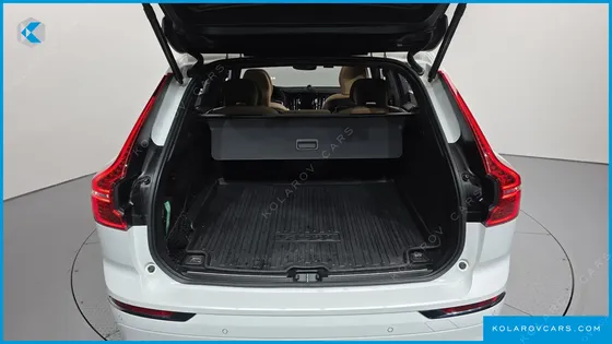 VOLVO XC60 B5 INSCRIPTION