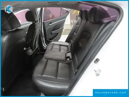 HYUNDAI ELANTRA (AVANTE) 1.6