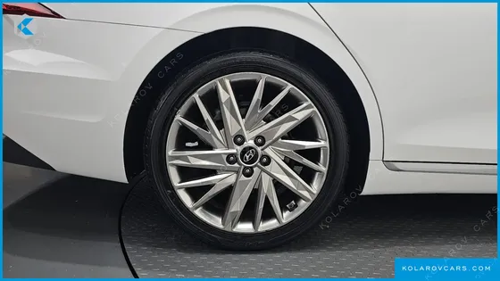 HYUNDAI GRANDEUR 2.5