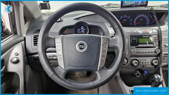 KGM - SSANGYONG KORANDO 2WD LT 11-SEATER