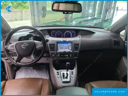 KGM - SSANGYONG KORANDO 4WD CHATEAU 9-SEATER