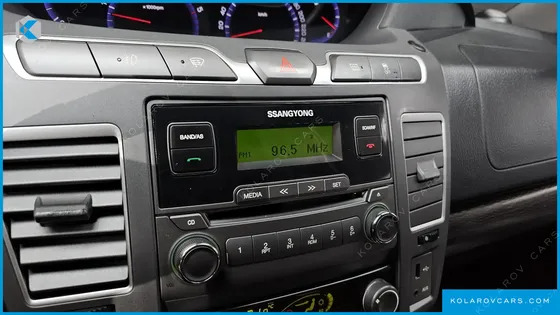 KGM - SSANGYONG KORANDO 4WD TX 9-SEATER