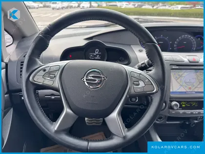 KGM - SSANGYONG KORANDO 4WD TX 9-SEATER