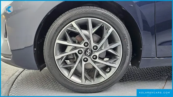 HYUNDAI ELANTRA (AVANTE) 1.6
