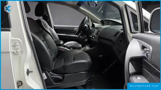 KGM - SSANGYONG KORANDO 4WD TX 9-SEATER