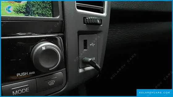 KGM - SSANGYONG KORANDO 4WD TX 9-SEATER