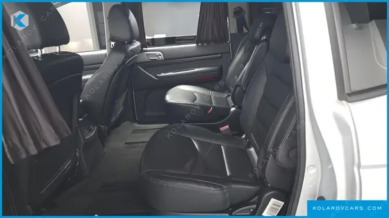 KGM - SSANGYONG KORANDO 4WD CHATEAU 9-SEATER