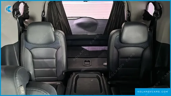 KGM - SSANGYONG KORANDO 4WD CHATEAU 9-SEATER
