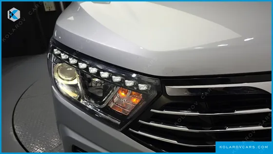 KGM - SSANGYONG KORANDO 4WD CHATEAU 9-SEATER