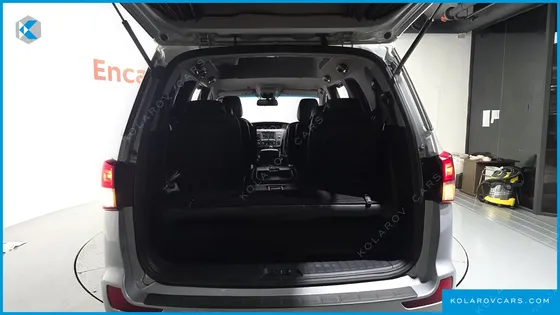 KGM - SSANGYONG KORANDO 4WD CHATEAU 9-SEATER