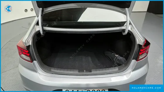 HYUNDAI ELANTRA (AVANTE) 1.6