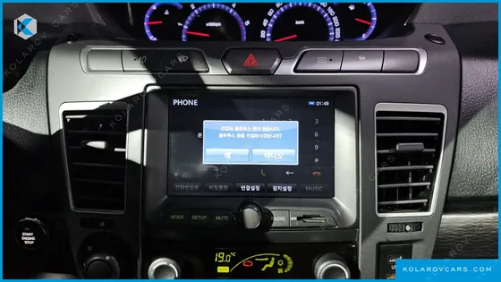KGM - SSANGYONG KORANDO 4WD CHATEAU 9-SEATER
