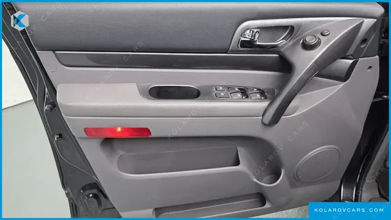 KGM - SSANGYONG KORANDO 4WD EXTREME 9-SEATER