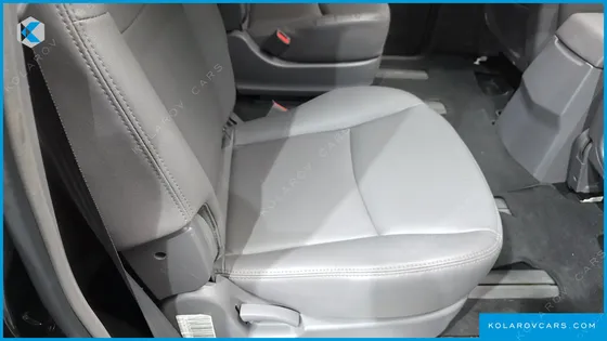 KGM - SSANGYONG KORANDO 4WD EXTREME 9-SEATER