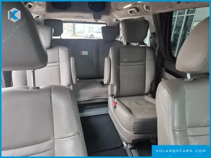 KGM - SSANGYONG KORANDO 4WD CHATEAU 9-SEATER