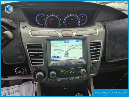 KGM - SSANGYONG KORANDO 4WD CHATEAU 9-SEATER