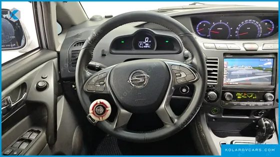 KGM - SSANGYONG KORANDO 4WD OUTDOOR EDITION 9-SEATER