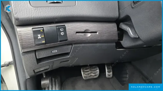 KGM - SSANGYONG KORANDO 4WD TX 9-SEATER