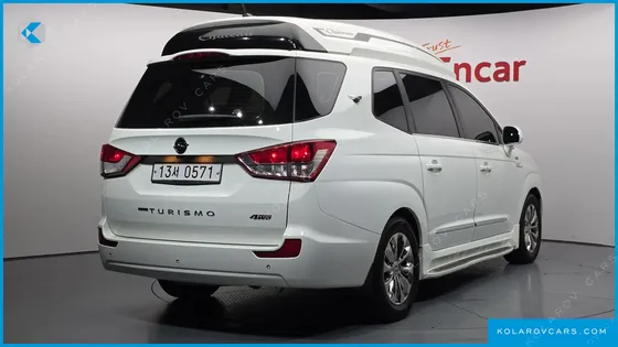 KGM - SSANGYONG KORANDO 4WD CHATEAU 9-SEATER