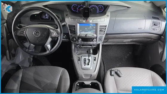 KGM - SSANGYONG KORANDO 4WD CHATEAU 9-SEATER