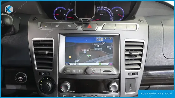 KGM - SSANGYONG KORANDO 4WD CHATEAU 9-SEATER
