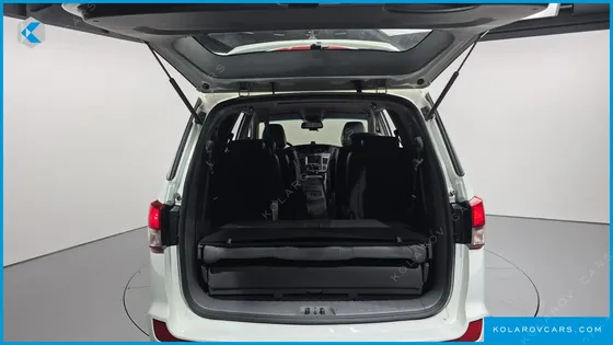 KGM - SSANGYONG KORANDO 4WD CHATEAU 9-SEATER