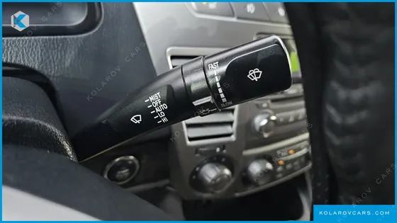 KGM - SSANGYONG KORANDO 4WD TX 11-SEATER