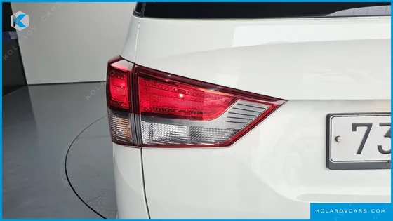 KGM - SSANGYONG KORANDO 4WD TX 11-SEATER