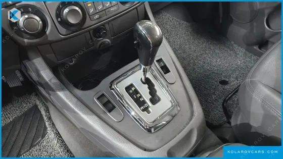 KGM - SSANGYONG KORANDO 4WD LT 11-SEATER