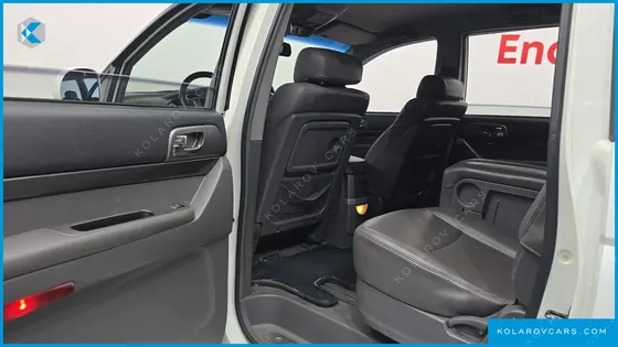 KGM - SSANGYONG KORANDO 4WD LT 11-SEATER