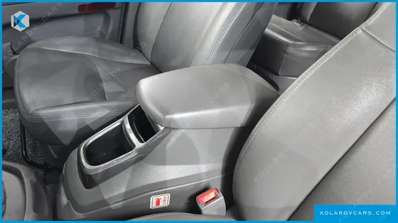 KGM - SSANGYONG KORANDO 4WD LT 11-SEATER
