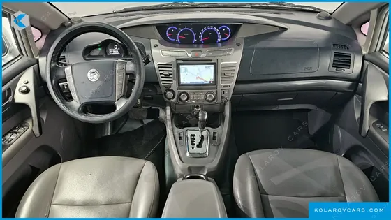 KGM - SSANGYONG KORANDO 4WD LT 11-SEATER