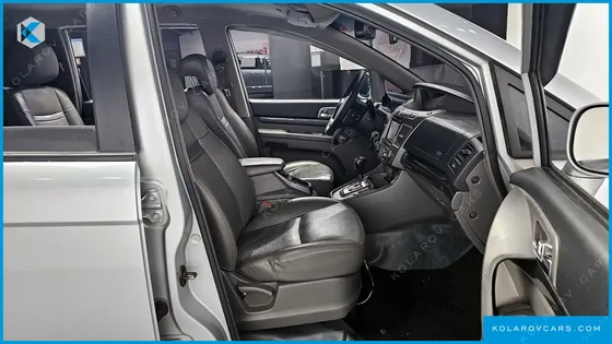 KGM - SSANGYONG KORANDO 4WD LT 11-SEATER