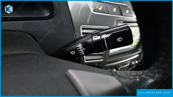 KGM - SSANGYONG KORANDO 4WD LT 11-SEATER